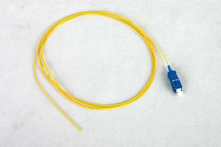 光纖收發(fā)器如何實(shí)現(xiàn)長(zhǎng)距離組網(wǎng)？